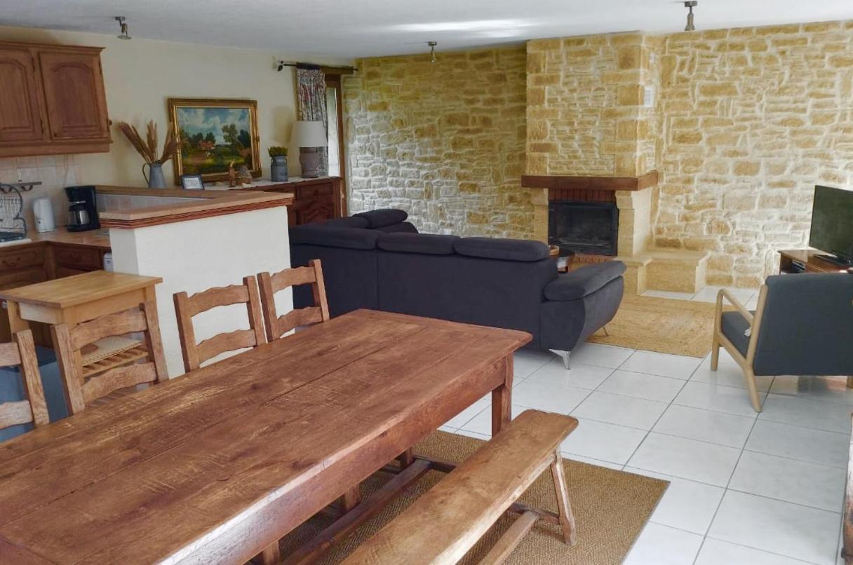 La Vieille Ferme: Superbe Complexe De 3 Gites En Pierre Avec Piscine Au Coeur Du Perigord Noir Saint-Genies Экстерьер фото